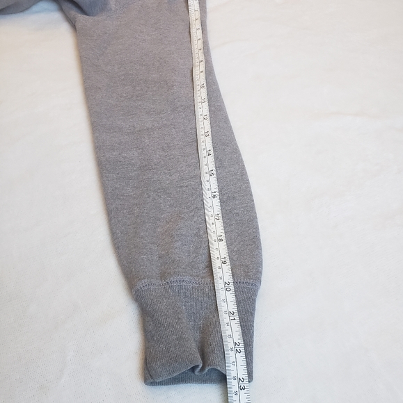 GRAY Large Hoodie - Picture 4 of 6